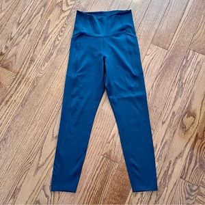 girlfriend collective Globe High Waisted Compressive Pocket Legging 23.75” Sz XS